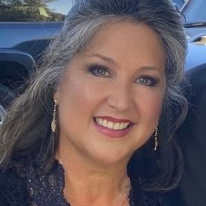 Meet your Posher, Shelli